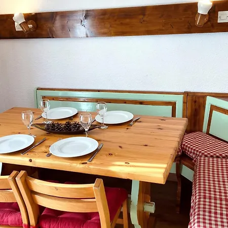 Apartment Confortable Pour 4 Pers., Pied Des Pistes, Village 1800 - Fr-1-516-174 *