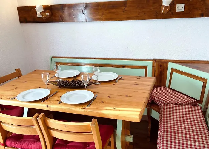 Apartment Confortable Pour 4 Pers., Pied Des Pistes, Village 1800 - Fr-1-516-174 *